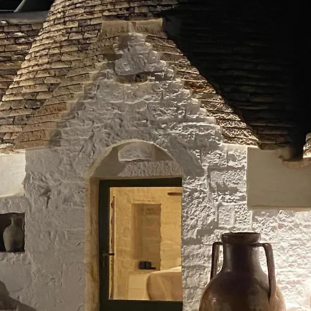 Trulli E Frasche Bed & Breakfast 3*