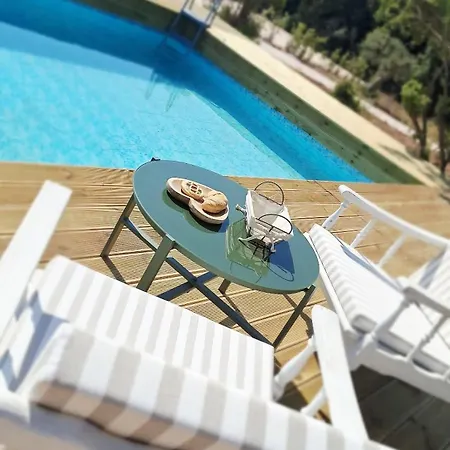 Trulli E Frasche Bed and Breakfast 4*