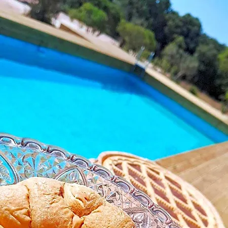 Trulli E Frasche Bed and Breakfast
